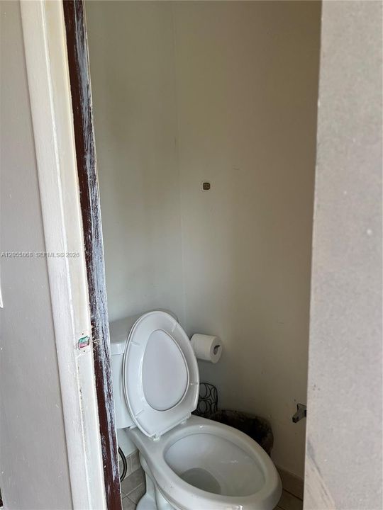 For Sale: $375,000 (4 beds, 2 baths, 1520 Square Feet)