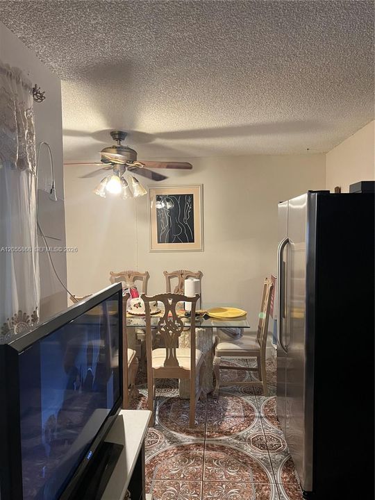 For Sale: $375,000 (4 beds, 2 baths, 1520 Square Feet)