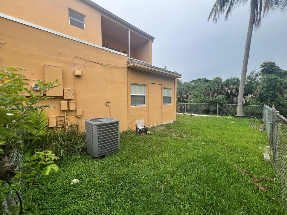 For Sale: $375,000 (4 beds, 2 baths, 1520 Square Feet)