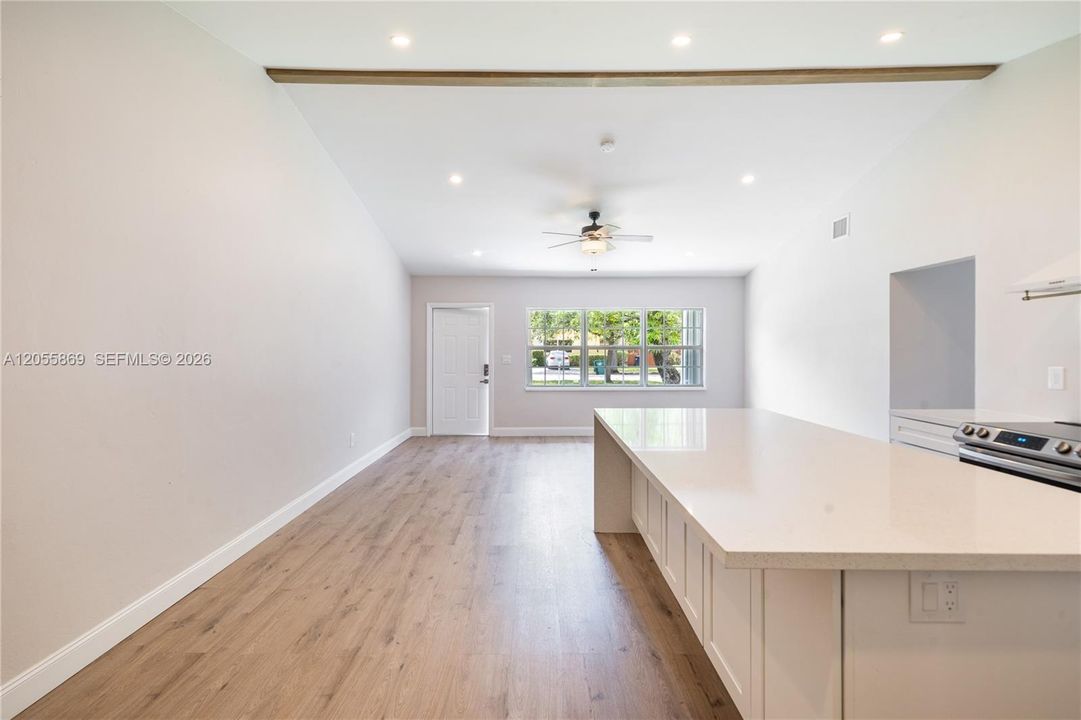 For Rent: $4,500 (3 beds, 2 baths, 3267 Square Feet)