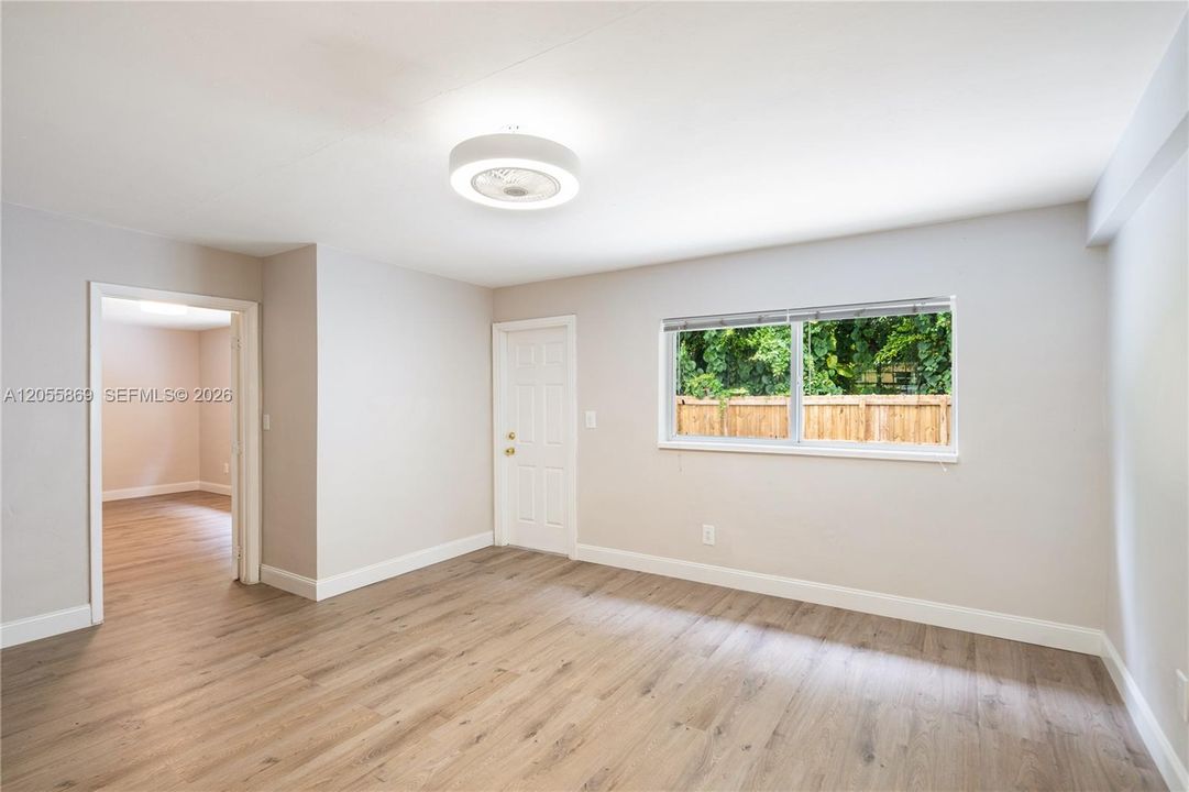 For Rent: $4,500 (3 beds, 2 baths, 3267 Square Feet)