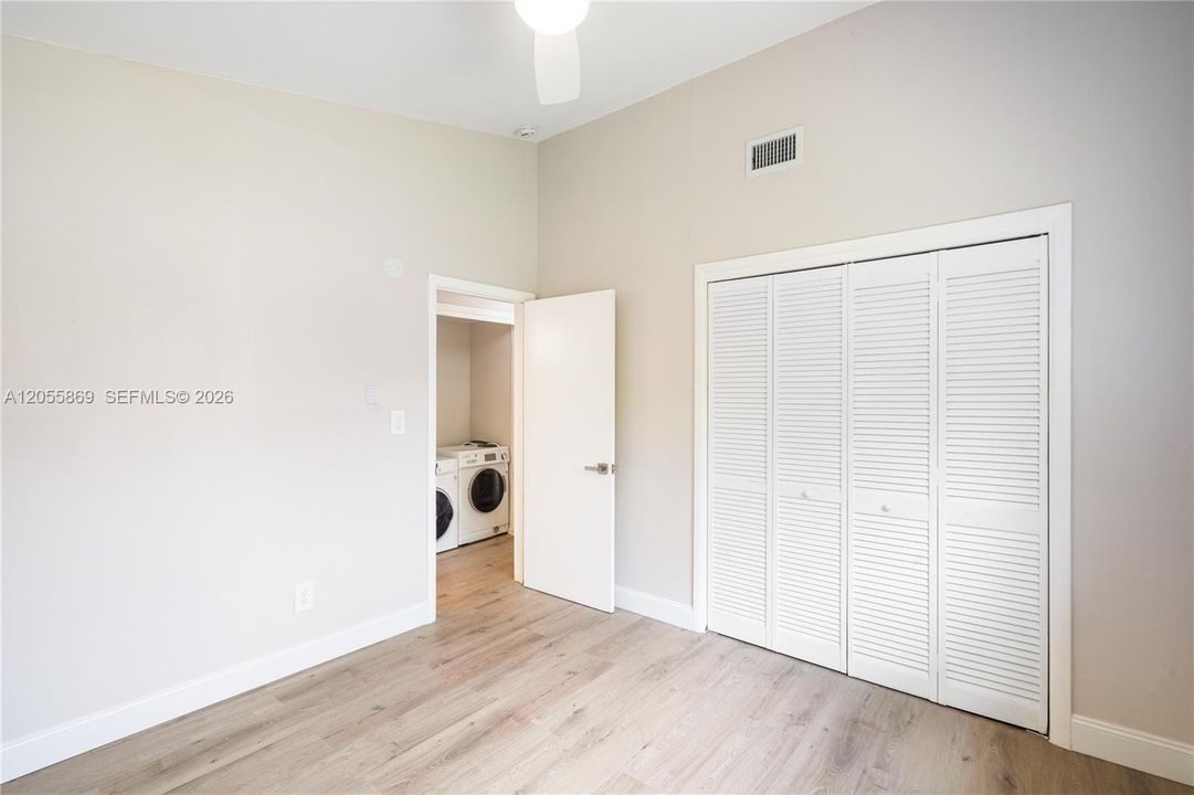 For Rent: $4,500 (3 beds, 2 baths, 3267 Square Feet)