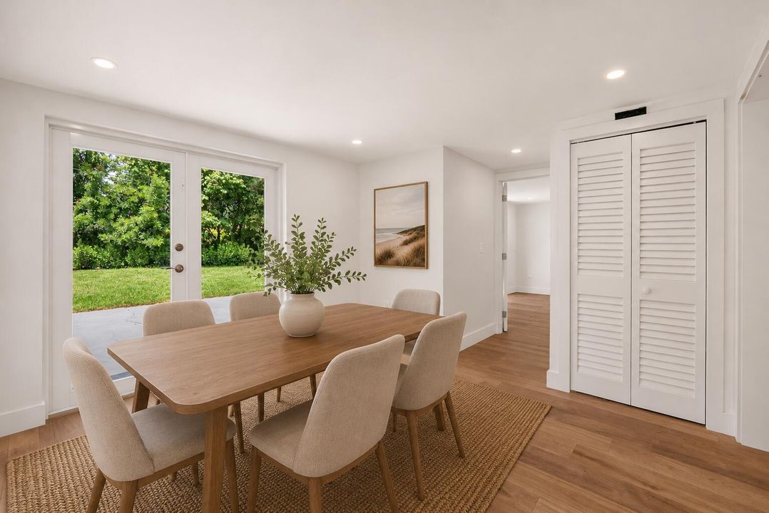 Ai Staged Dining Room