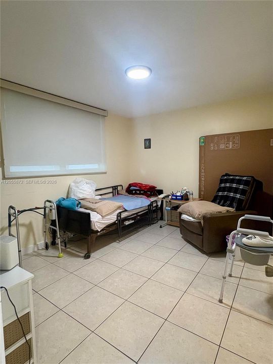 For Sale: $195,900 (1 beds, 1 baths, 506 Square Feet)