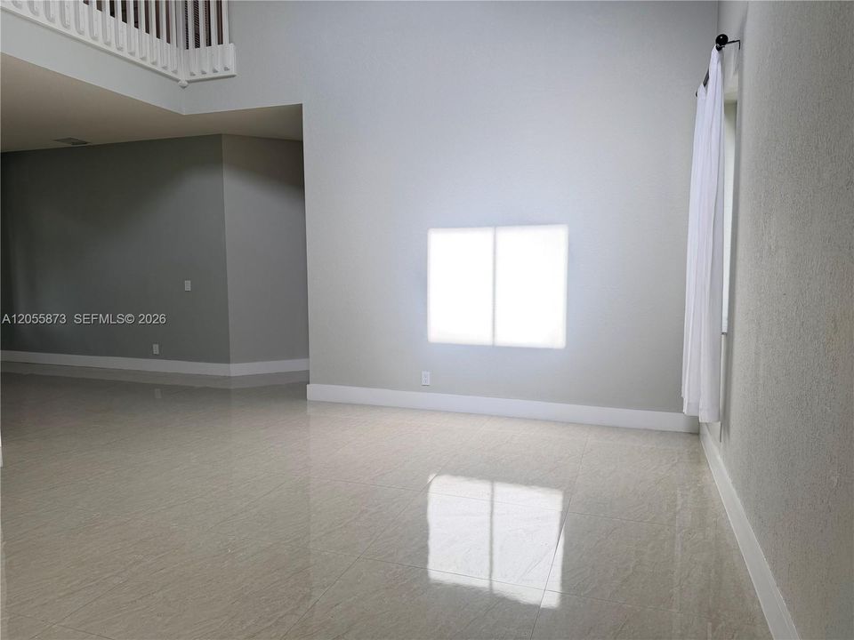 На продажу: $989,999 (5 спален, 3 ванн, 2678 Квадратных фут)