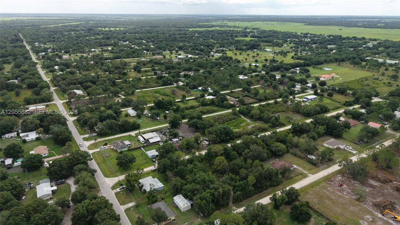 En Venta: $140,000 (1.44 acres)