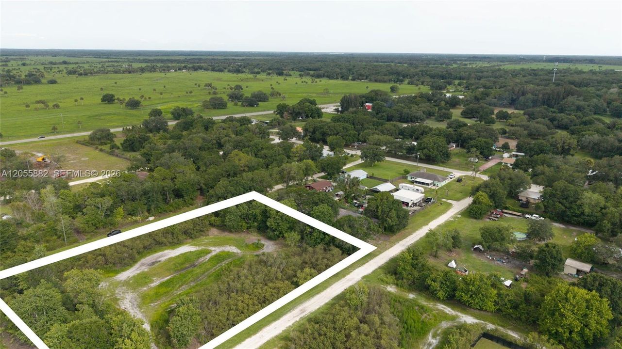 En Venta: $140,000 (1.44 acres)