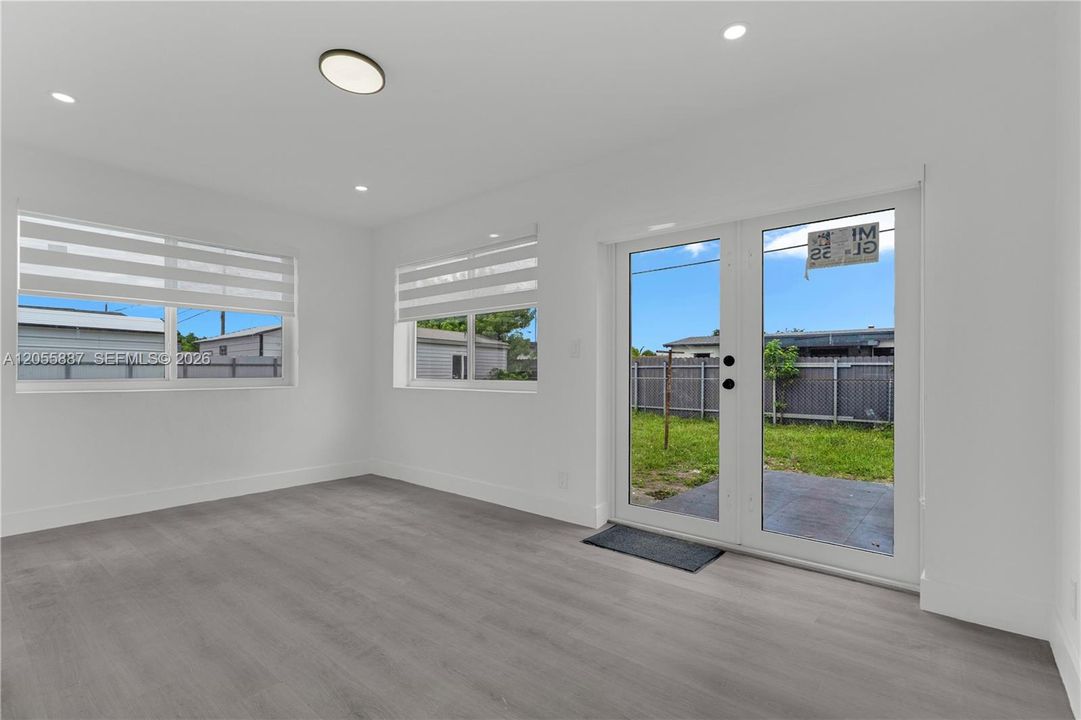 FAMILY ROOM