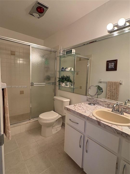 For Sale: $125,000 (2 beds, 2 baths, 1122 Square Feet)