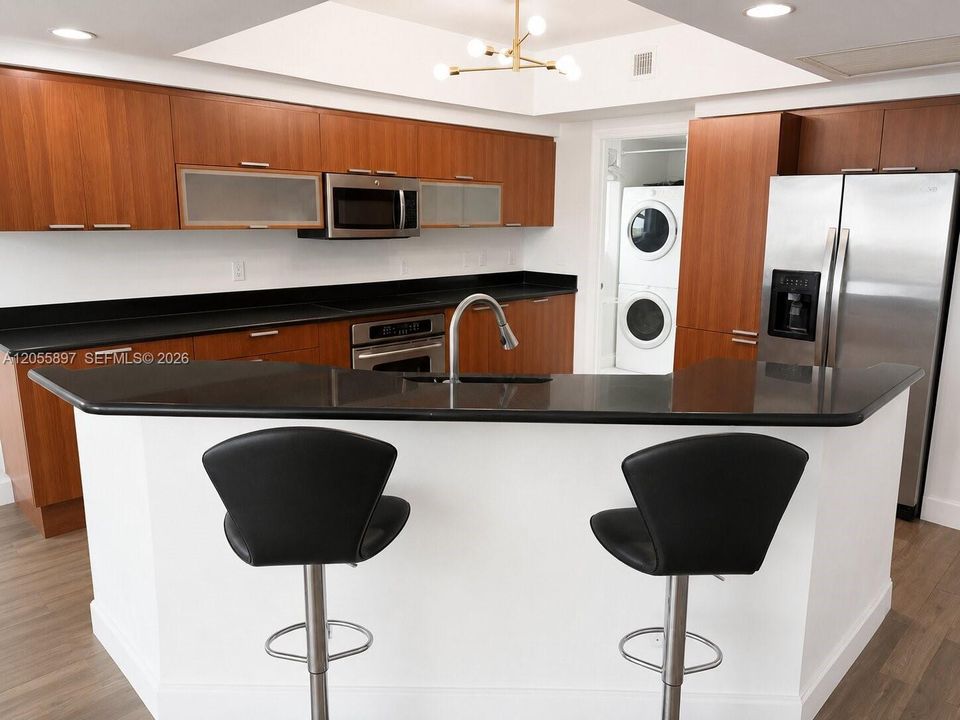 En Renta: $4,999 (3 camas, 3 baños, 2385 Pies cuadrados)