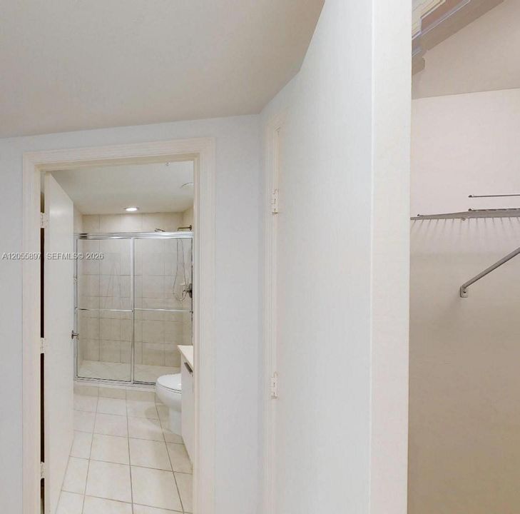 En Renta: $4,999 (3 camas, 3 baños, 2385 Pies cuadrados)