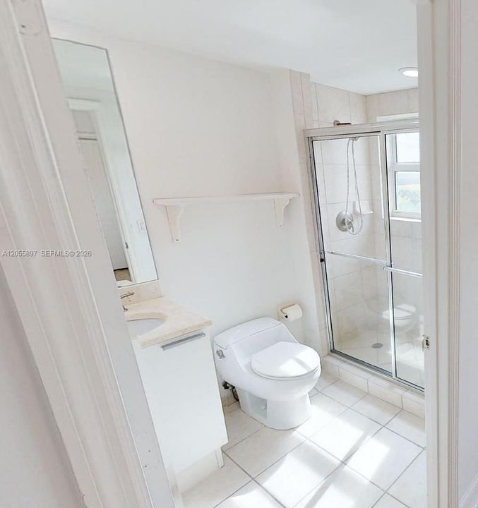 En Renta: $4,999 (3 camas, 3 baños, 2385 Pies cuadrados)