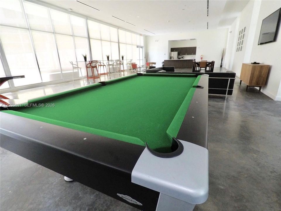 En Renta: $4,999 (3 camas, 3 baños, 2385 Pies cuadrados)