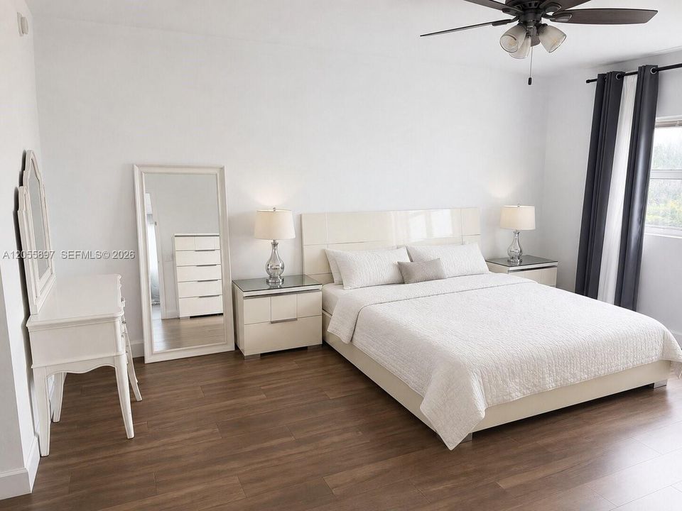 En Renta: $4,999 (3 camas, 3 baños, 2385 Pies cuadrados)