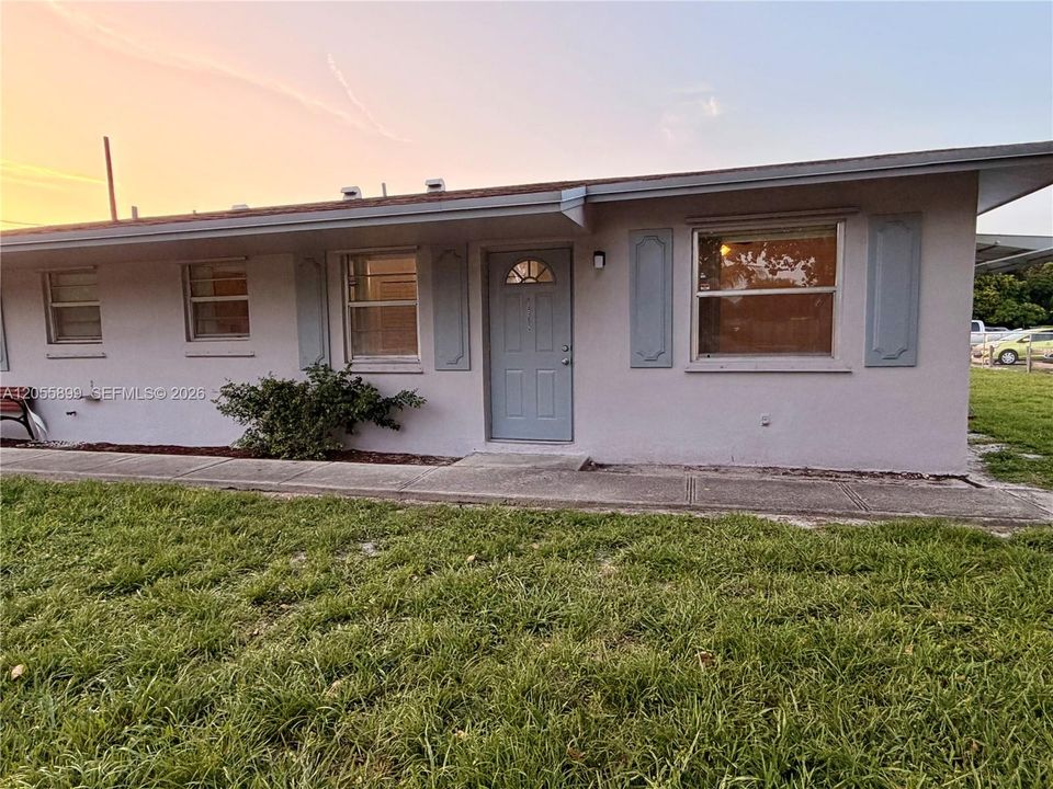 For Rent: $2,000 (2 beds, 2 baths, 1863 Square Feet)