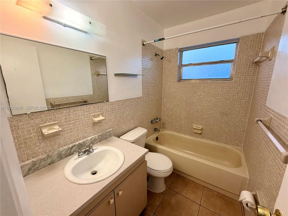 For Rent: $2,000 (2 beds, 2 baths, 1863 Square Feet)