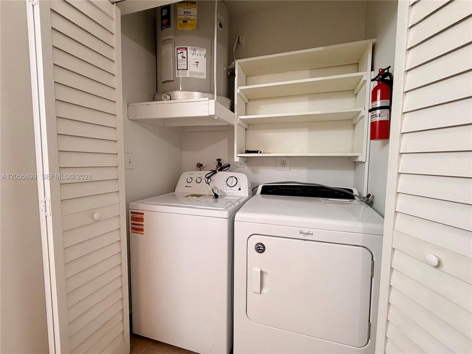 For Rent: $2,000 (2 beds, 2 baths, 1863 Square Feet)