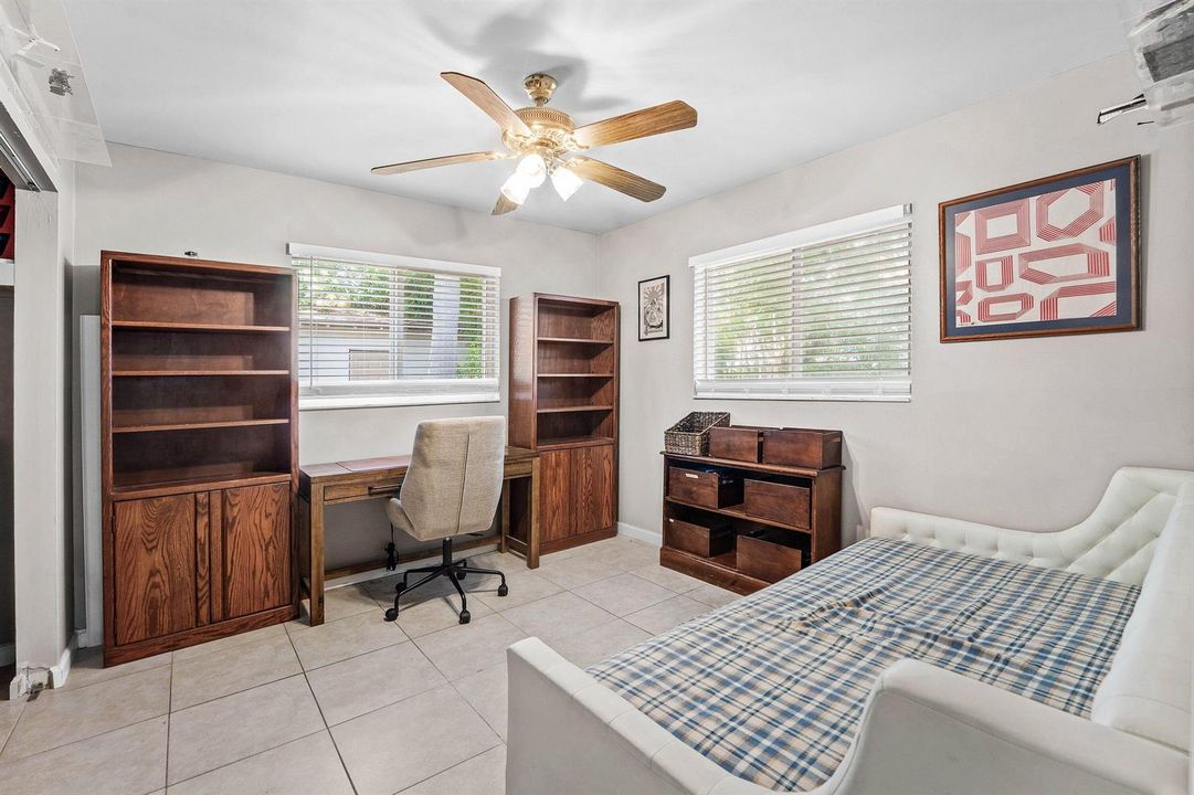 014-417UplandRoad-WestPalmBeach-FL-33401