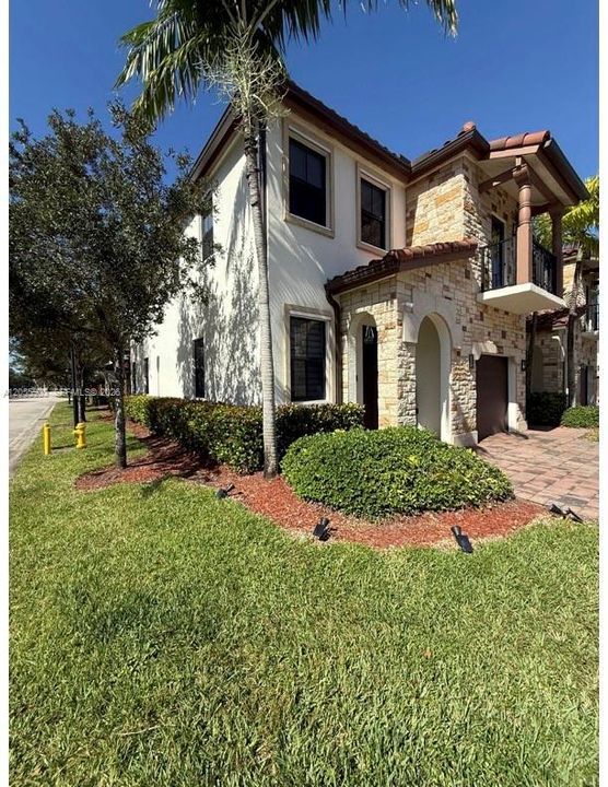 En Venta: $845,000 (4 camas, 3 baños, 2170 Pies cuadrados)