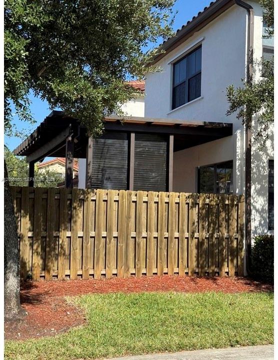 En Venta: $845,000 (4 camas, 3 baños, 2170 Pies cuadrados)