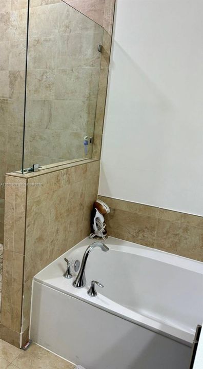 En Venta: $845,000 (4 camas, 3 baños, 2170 Pies cuadrados)