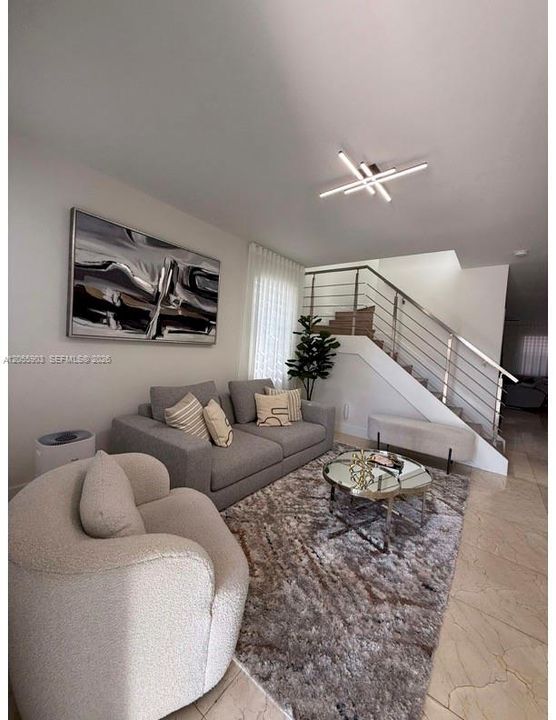 En Venta: $845,000 (4 camas, 3 baños, 2170 Pies cuadrados)