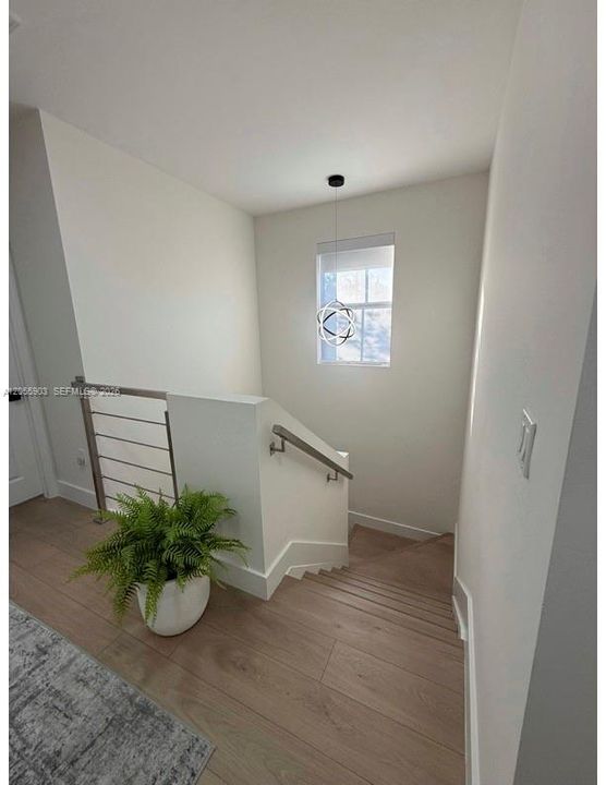 En Venta: $845,000 (4 camas, 3 baños, 2170 Pies cuadrados)
