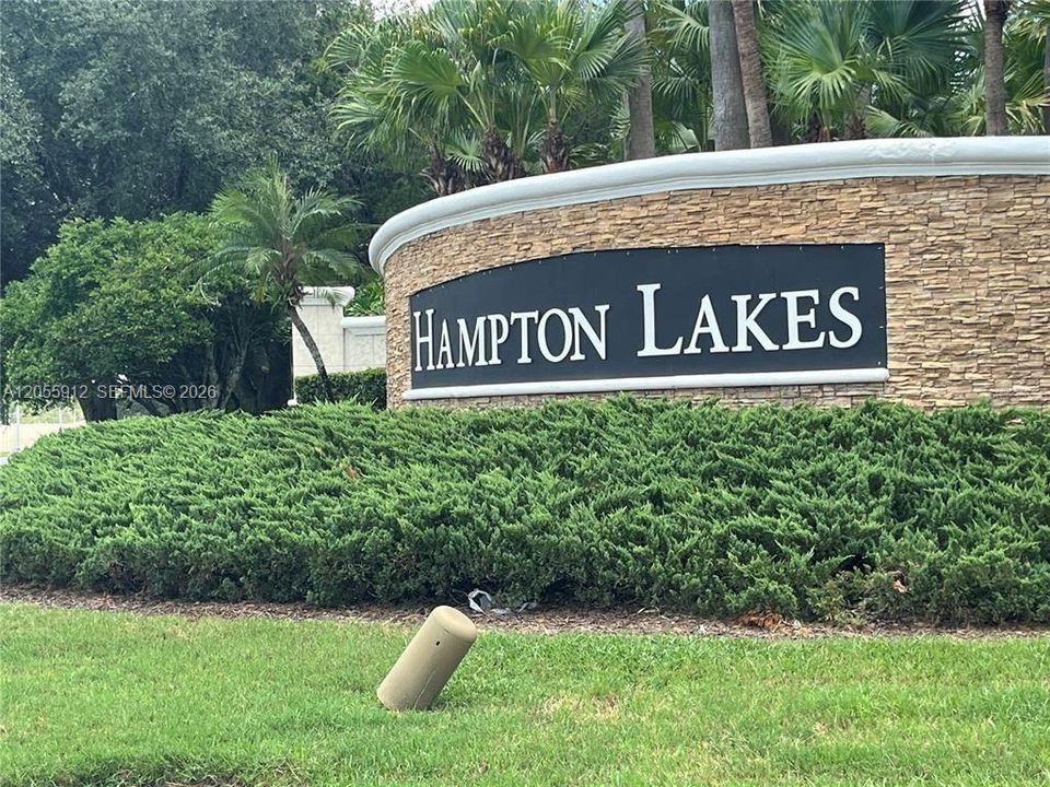 For Rent: $3,200 (6 beds, 4 baths, 2800 Square Feet)