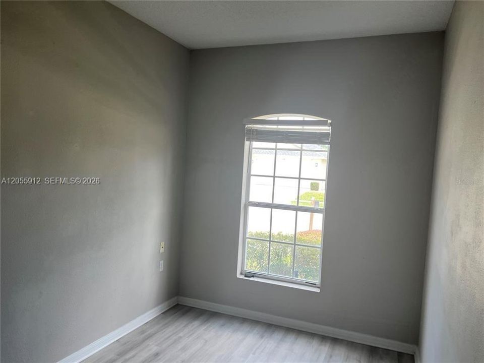 For Rent: $3,200 (6 beds, 4 baths, 2800 Square Feet)