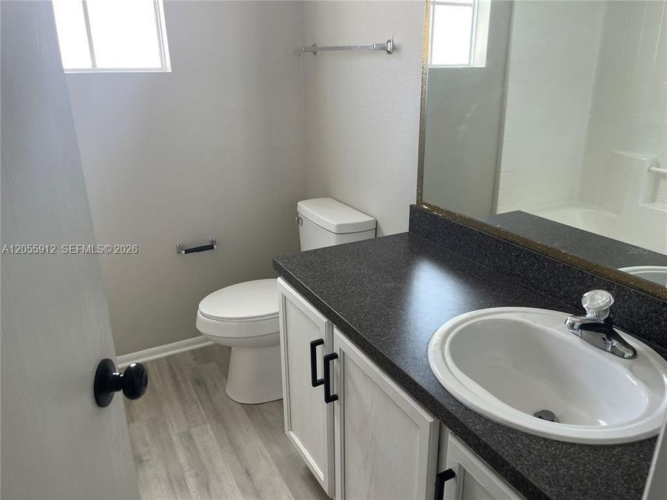 For Rent: $3,200 (6 beds, 4 baths, 2800 Square Feet)