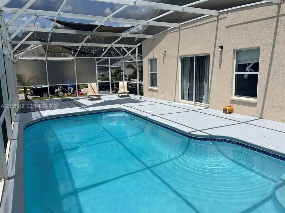 For Rent: $3,200 (6 beds, 4 baths, 2800 Square Feet)