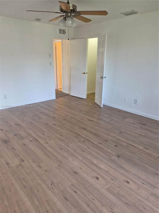 En Renta: $3,200 (4 camas, 3 baños, 1690 Pies cuadrados)