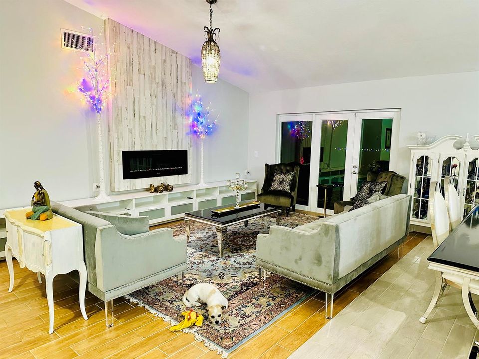 LR-Great Room