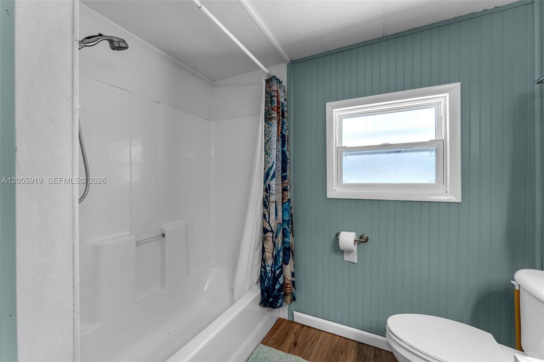 For Sale: $700,000 (4 beds, 2 baths, 1447 Square Feet)