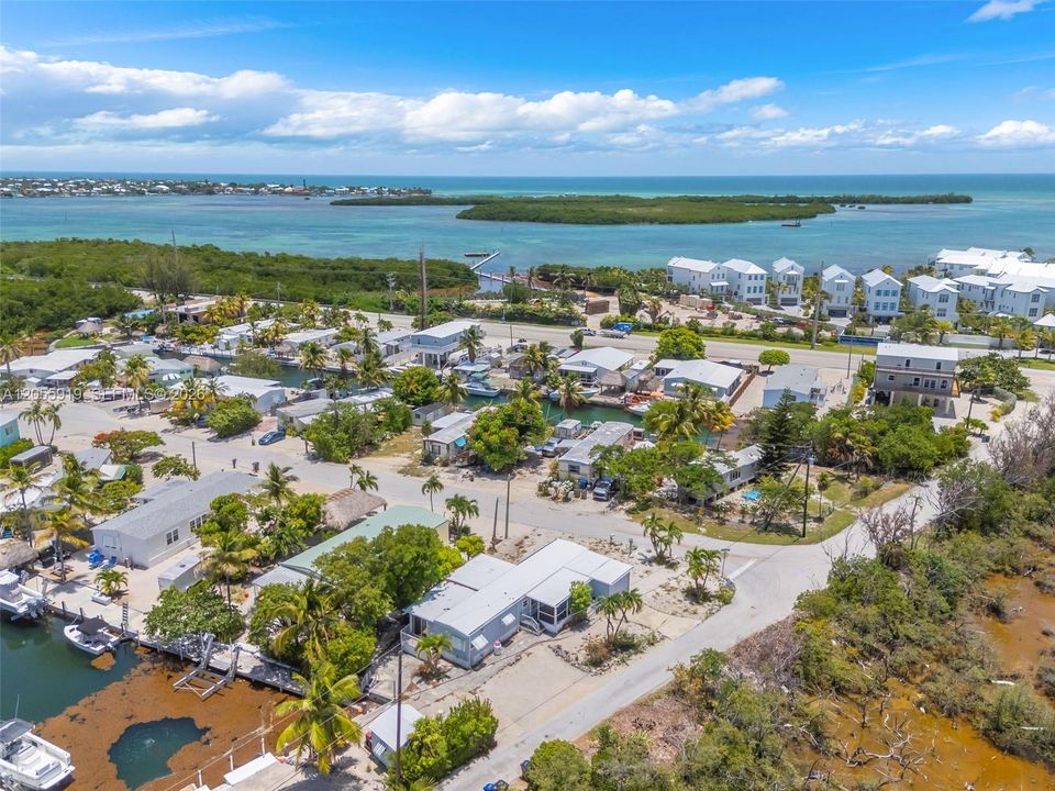 For Sale: $700,000 (4 beds, 2 baths, 1447 Square Feet)