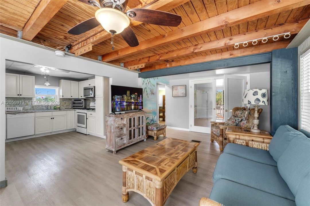 For Sale: $700,000 (4 beds, 2 baths, 1447 Square Feet)