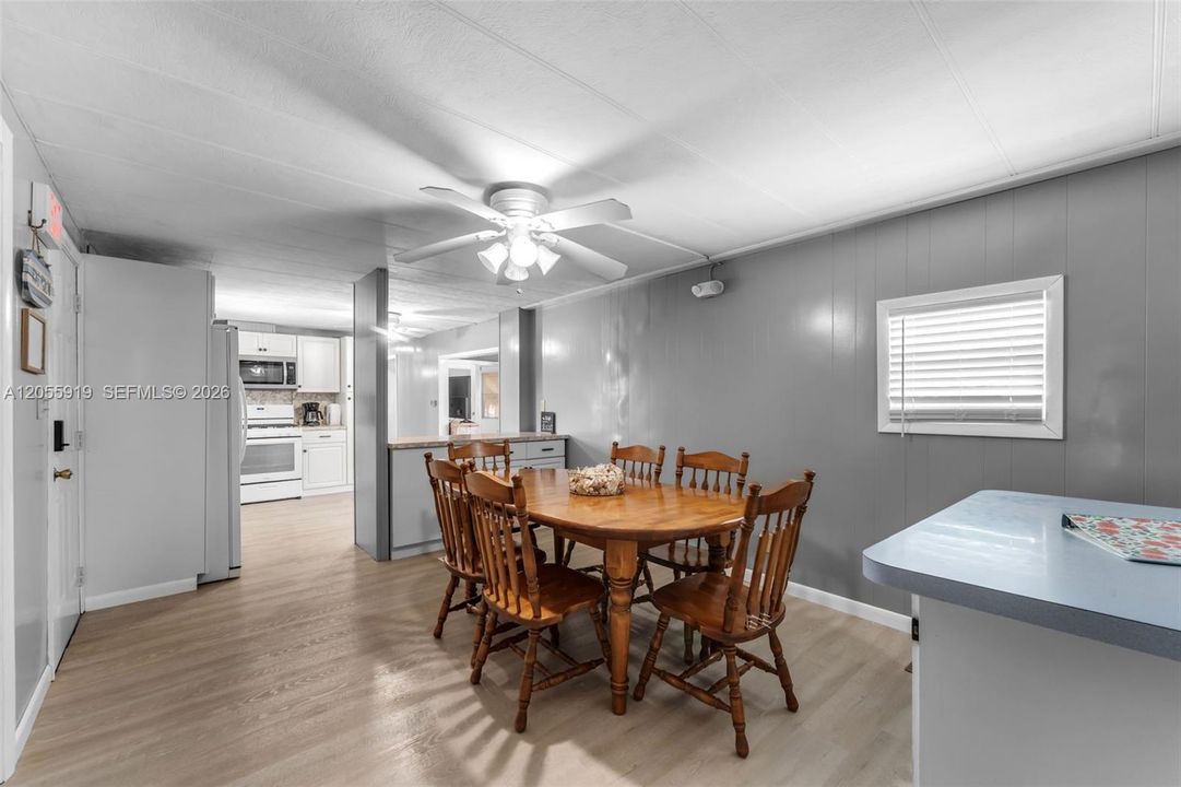 For Sale: $700,000 (4 beds, 2 baths, 1447 Square Feet)