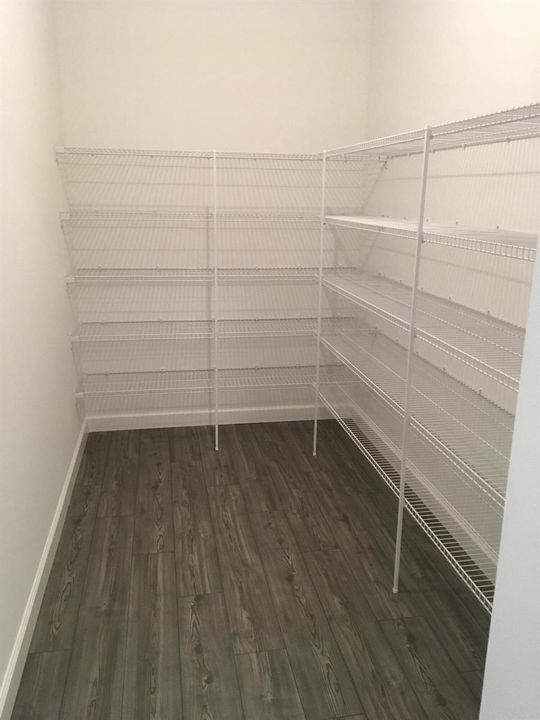 Walk in Pantry