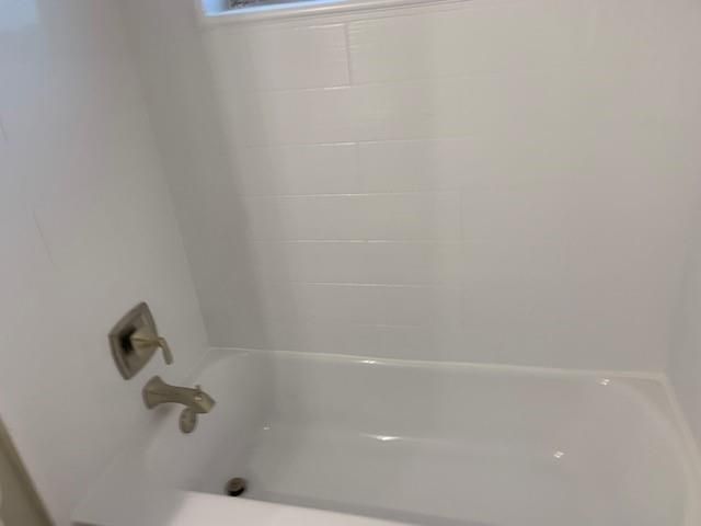 Relaxing bathtub