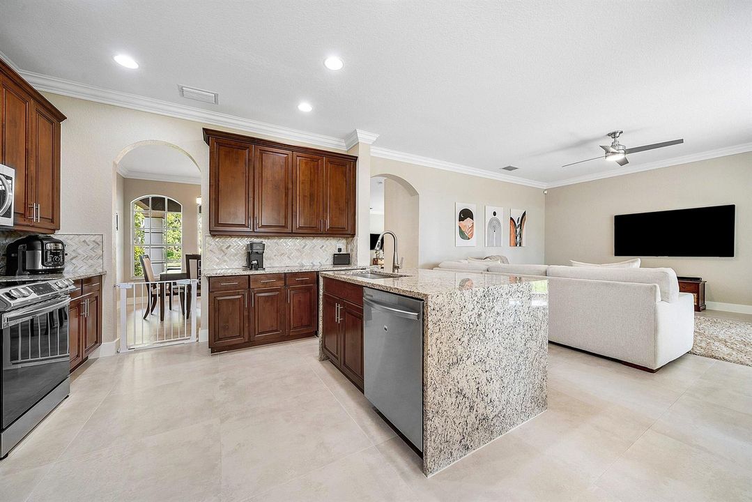 023-11609RockLakeTerrace-BoyntonBeach-FL