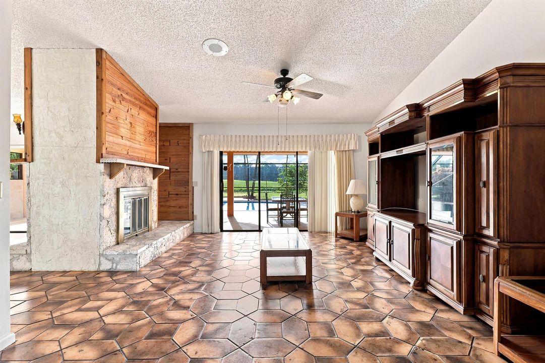 13_3768_pinehurst_dr_greenacres_fl_33467