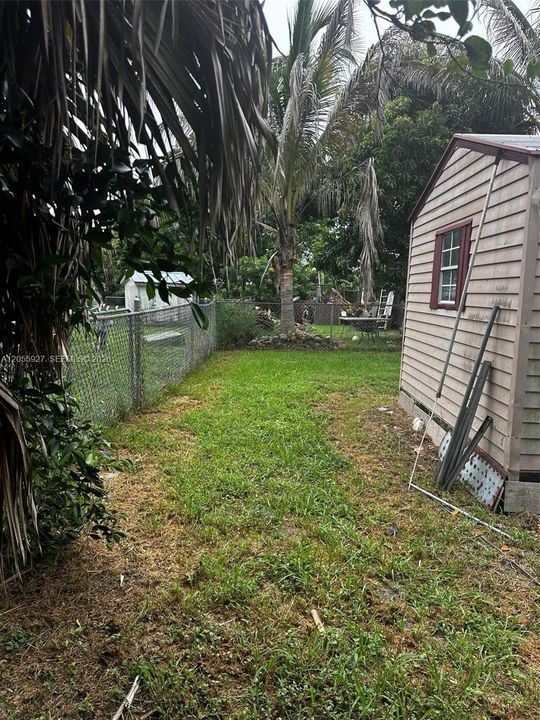 For Sale: $170,000 (2 beds, 2 baths, 936 Square Feet)