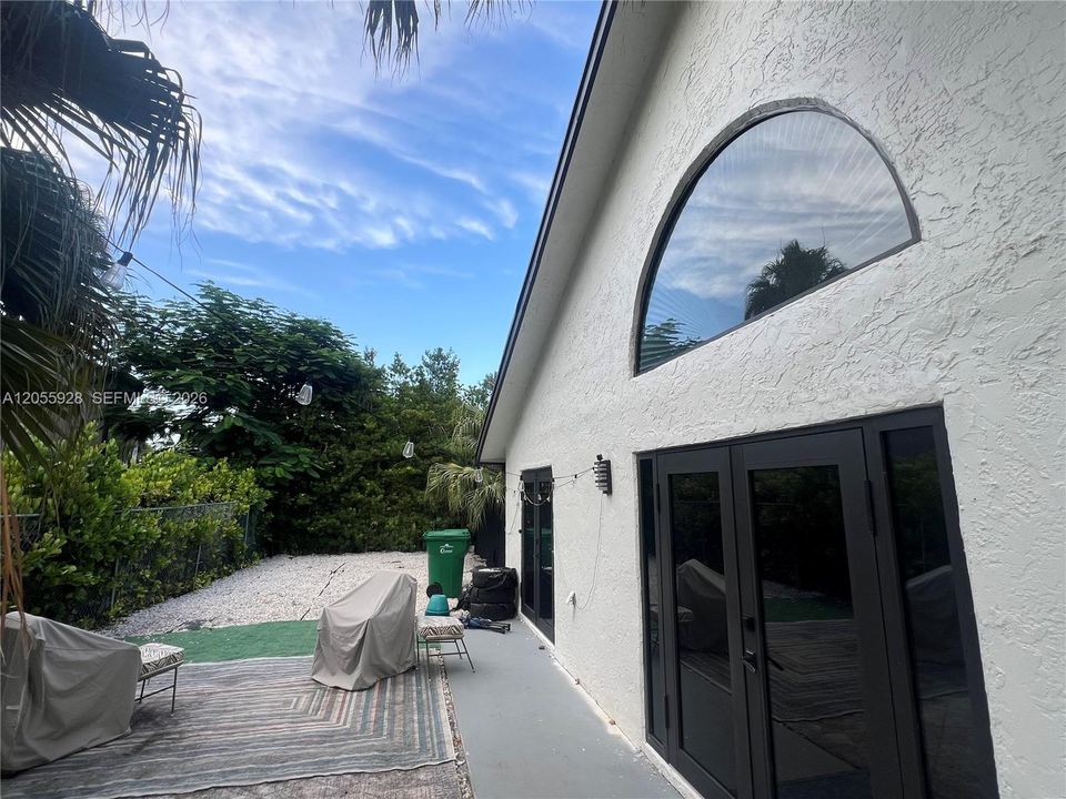 For Sale: $950,000 (0 beds, 0 baths, 3275 Square Feet)
