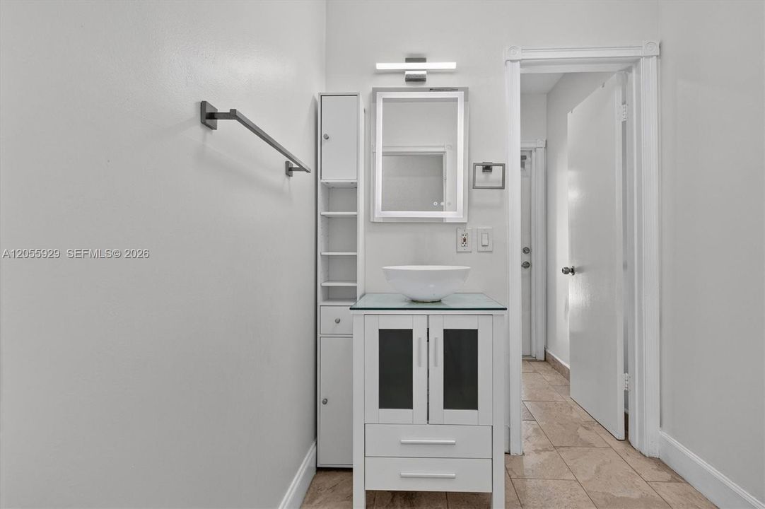 En Renta: $6,000 (4 camas, 3 baños, 2446 Pies cuadrados)
