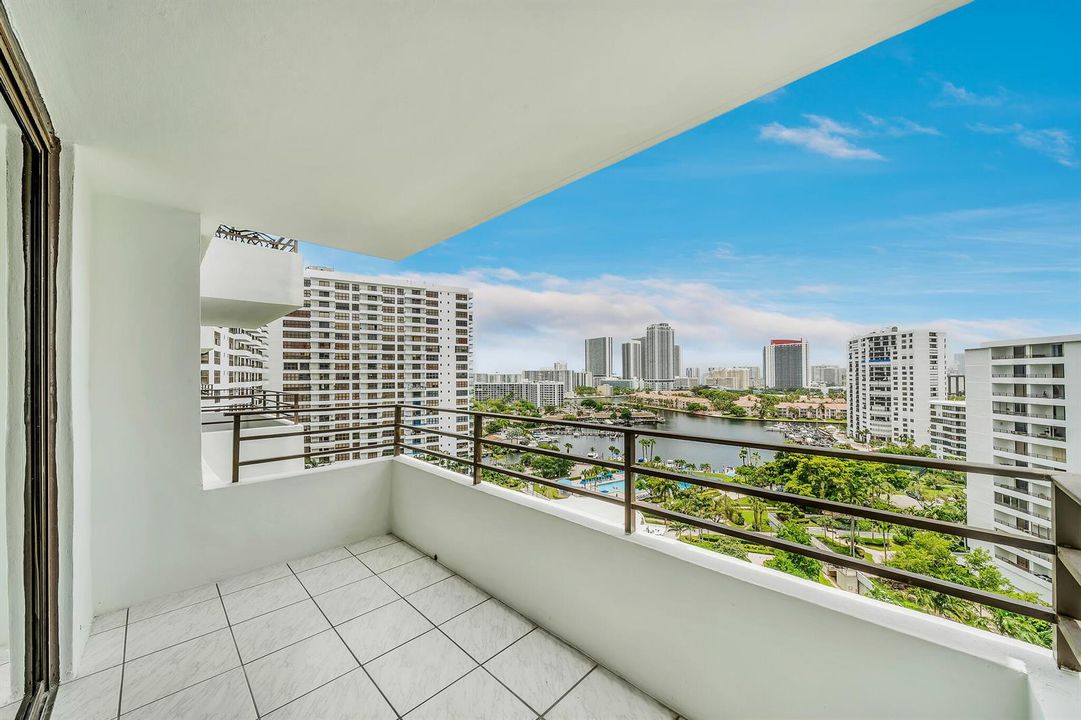 Intacoastal balcony view