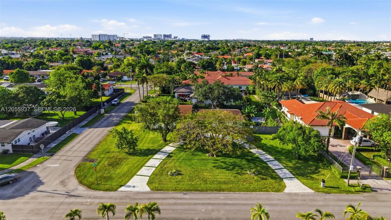 На продажу: $2,499,000 (5 спален, 3 ванн, 2683 Квадратных фут)