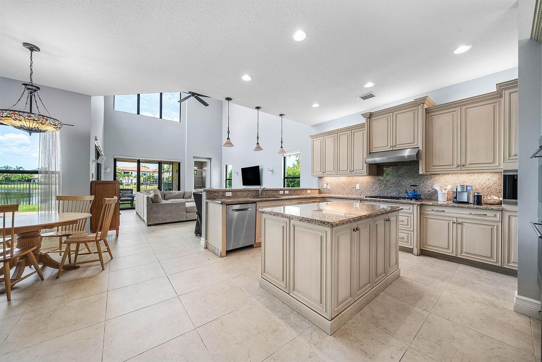 017-16884StrasbourgLane-DelrayBeach-FL-3