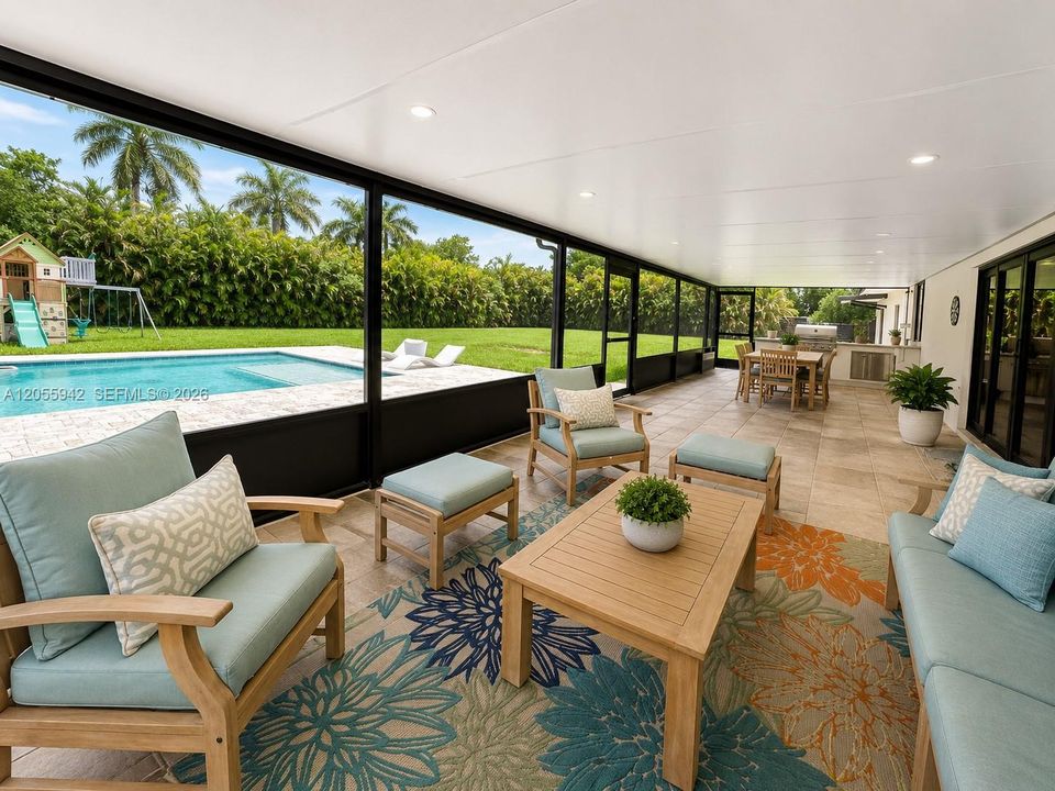 En Venta: $1,800,000 (4 camas, 3 baños, 1896 Pies cuadrados)