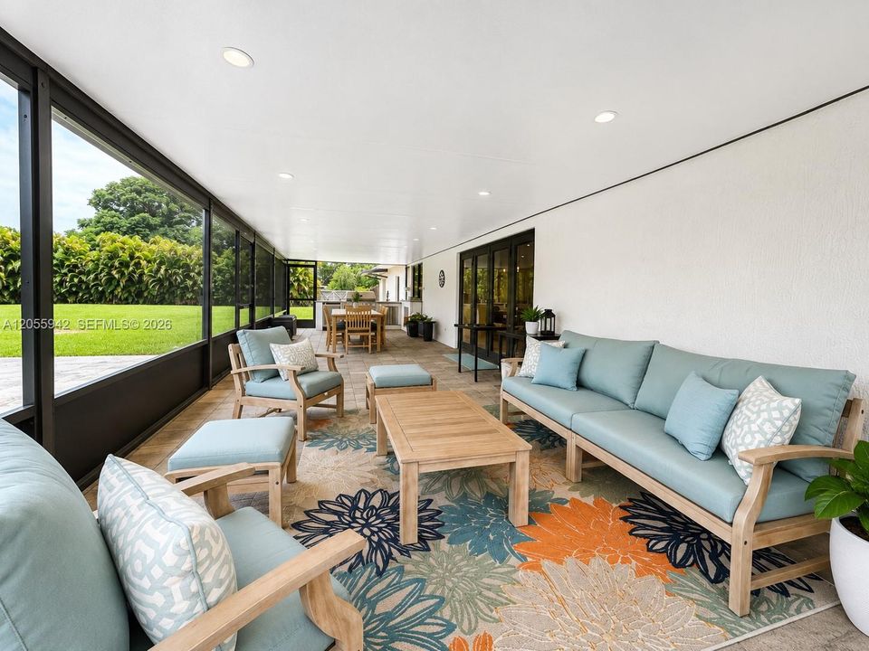 En Venta: $1,800,000 (4 camas, 3 baños, 1896 Pies cuadrados)