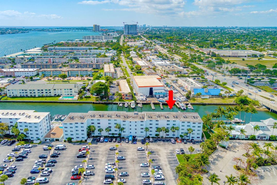 108 Paradise Harbour 512 NPB Pool2Bldg M